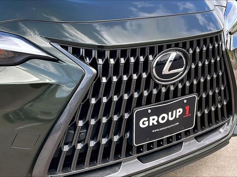 Used 2025 Lexus NX 250 FWD w/ Accessory Package (K3) image 27