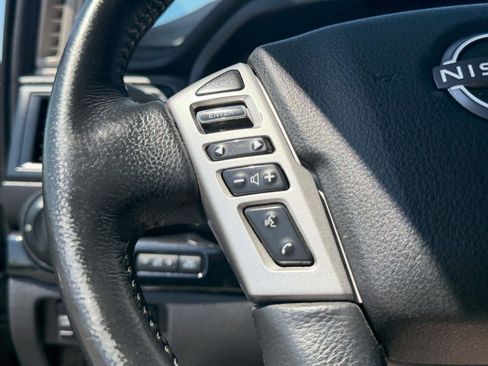 Used 2023 Nissan Titan SV w/ SV Convenience Package AWD/4WD image 25