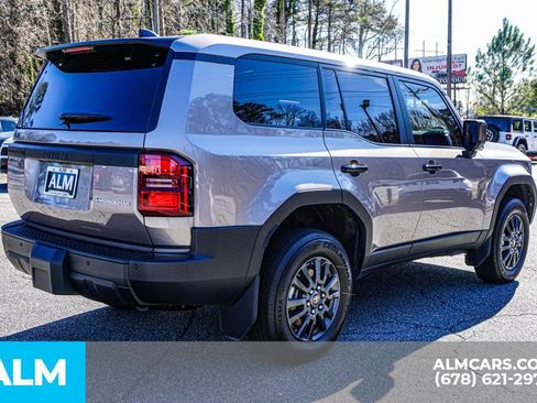 Used 2024 Toyota Land Cruiser image 6