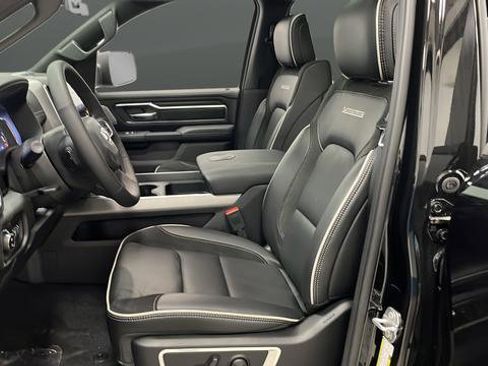 New 2026 RAM 1500 Laramie AWD/4WD image 9