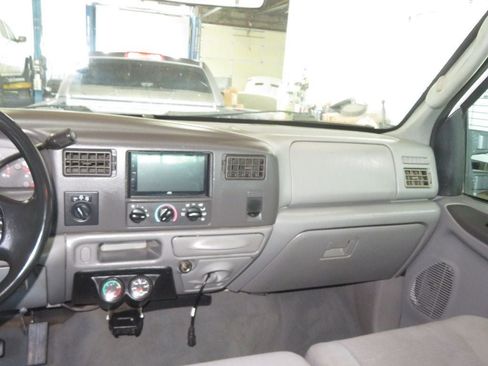 Used 2004 Ford F250 4x4 Crew Cab Super Duty image 38