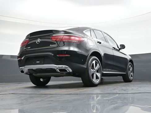 Used 2022 Mercedes-Benz GLC 300 4MATIC Coupe image 33