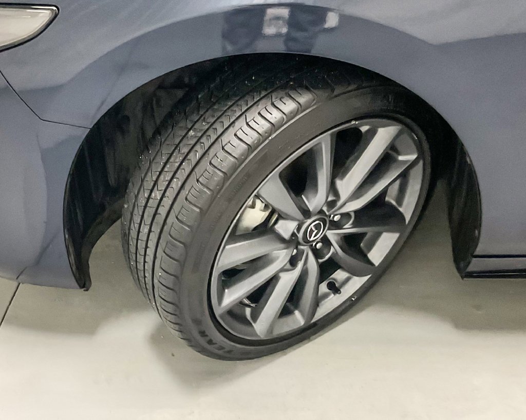 Used 2021 MAZDA MAZDA3 s FWD image 23