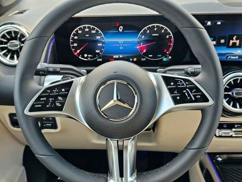 New 2026 Mercedes-Benz GLB 250 4MATIC image 28