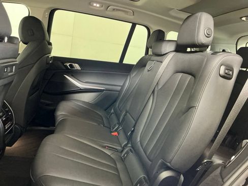 Used 2022 BMW X7 xDrive40i AWD/4WD image 22