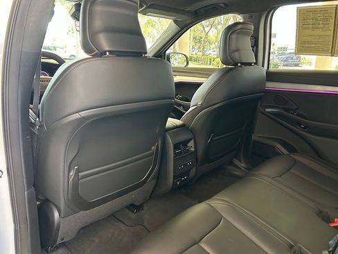 Used 2024 Jeep Wagoneer Launch Edition AWD/4WD image 38