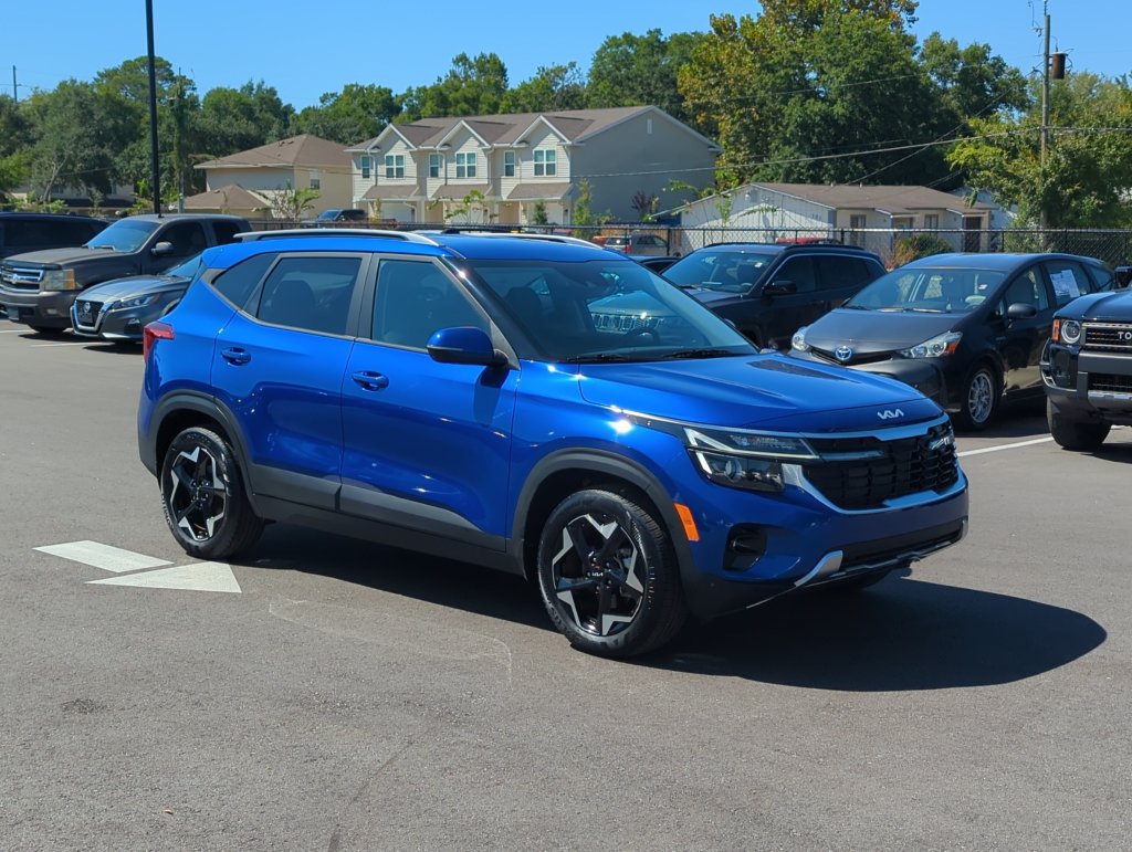 Used 2025 Kia Seltos S FWD image 9
