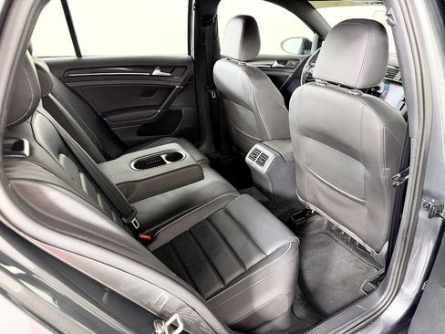 Used 2018 Volkswagen Golf 4-Door AWD/4WD image 39