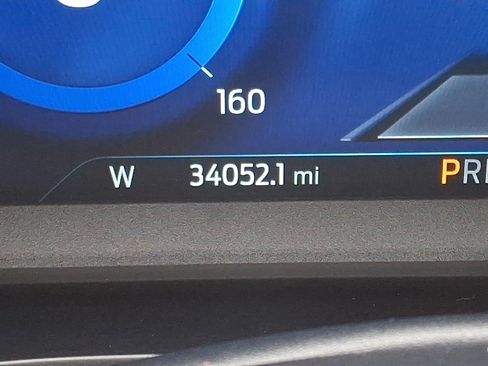 Used 2020 Ford Escape Titanium image 20