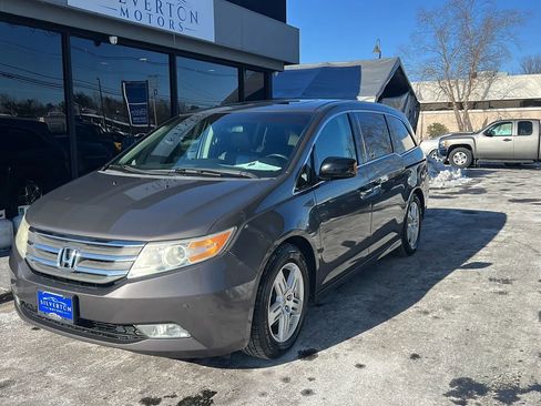 Used 2012 Honda Odyssey Touring image 2