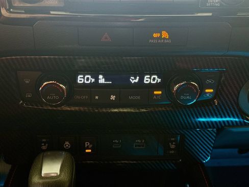 Used 2022 Nissan Frontier PRO-4X AWD/4WD image 17