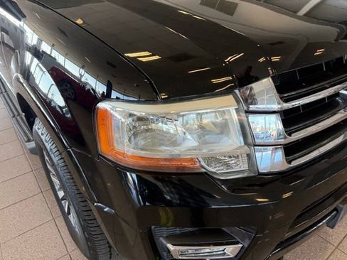 Used 2016 Ford Expedition XLT image 9