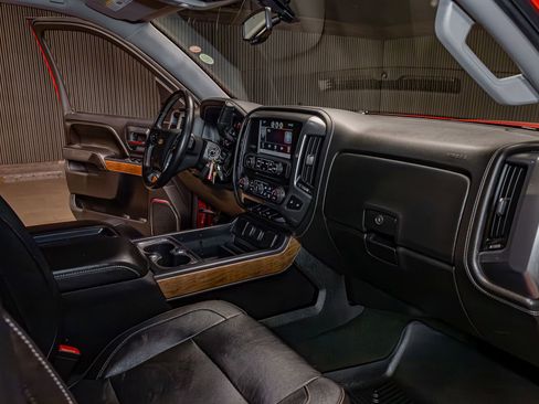 Used 2015 Chevrolet Silverado 1500 LTZ image 13