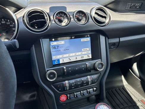 Used 2018 Ford Mustang Shelby GT350 w/ Convenience Package RWD image 19