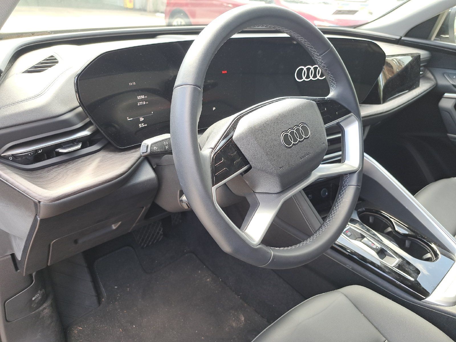 Used 2025 Audi Q5 Premium w/ Convenience Package AWD/4WD image 10
