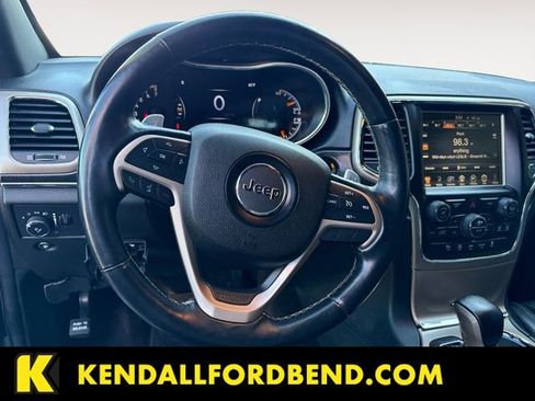 Used 2017 Jeep Grand Cherokee Limited w/ Luxury Group II image 12