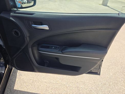 Used 2020 Dodge Charger SXT w/ Leather Interior Group RWD image 28