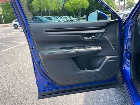 Certified 2025 Honda CR-V LX image 23