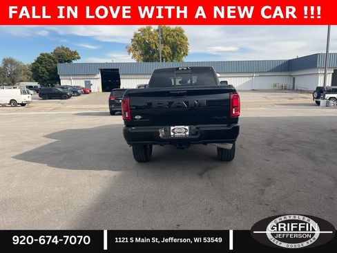 New 2025 RAM 2500 Big Horn image 12