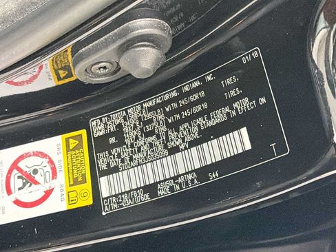 Certified 2018 Toyota Highlander LE FWD image 11