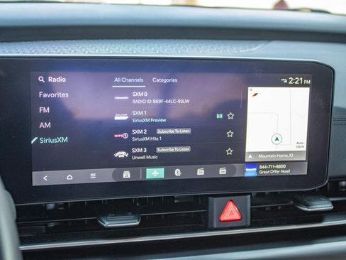 Used 2025 Kia Carnival SX w/ SX Dark Edition Package FWD image 42