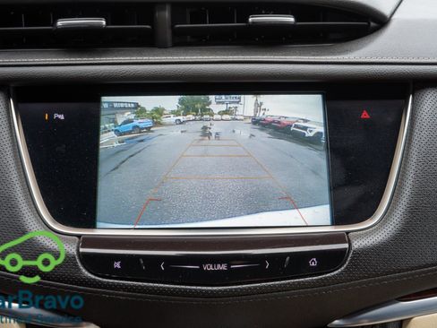 Used 2018 Cadillac XT5 Premium Luxury FWD image 20