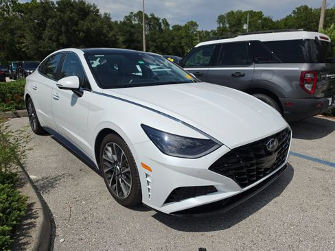 Used 2021 Hyundai Sonata Limited w/ Cargo Package FWD image 1