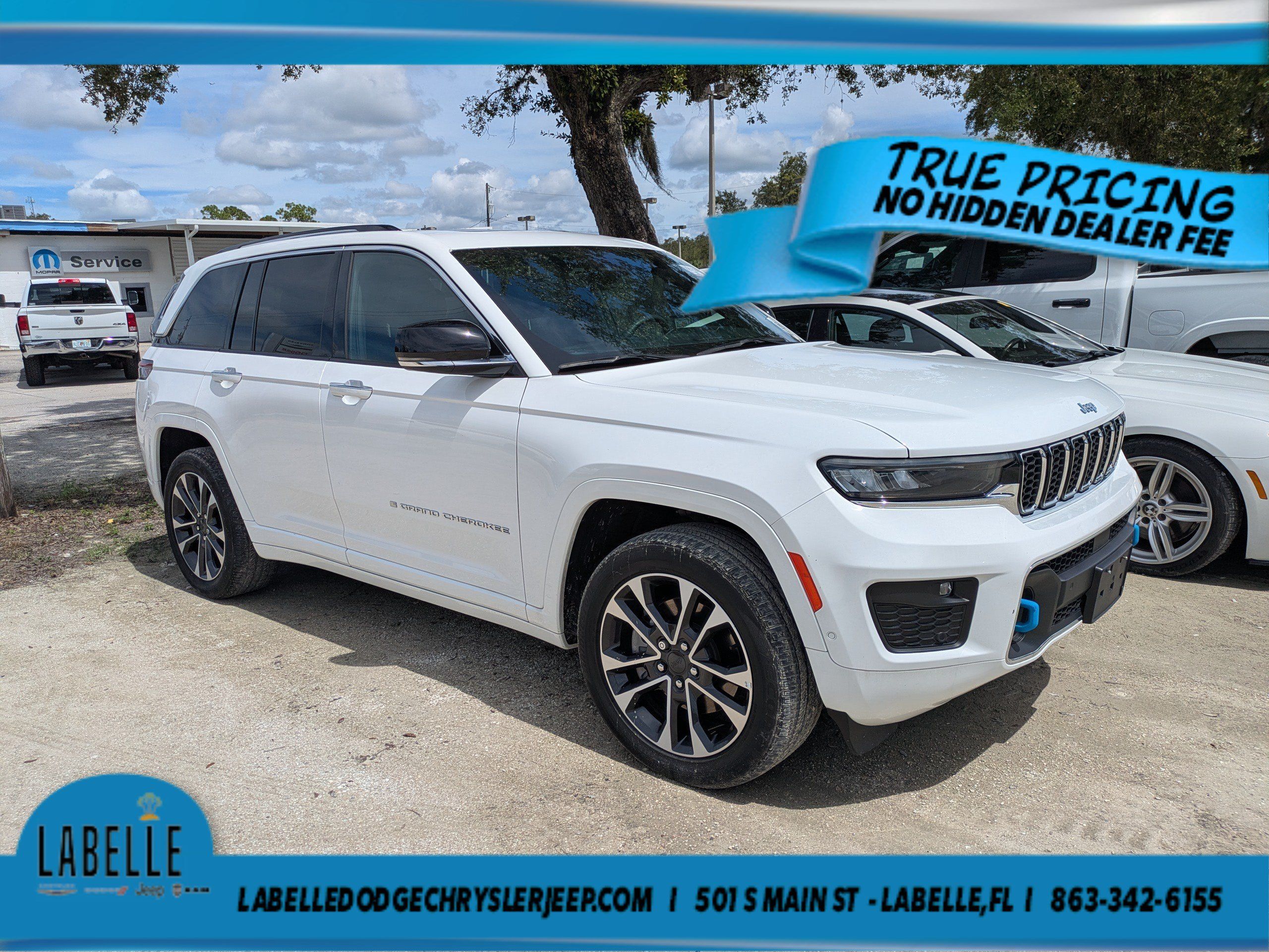 Used 2023 Jeep Grand Cherokee Overland AWD/4WD image 2