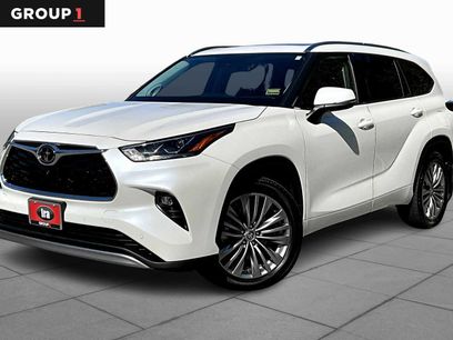 Used 2021 Toyota Highlander Platinum