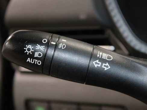 Used 2021 Nissan Sentra SR w/ SR Premium Package image 23