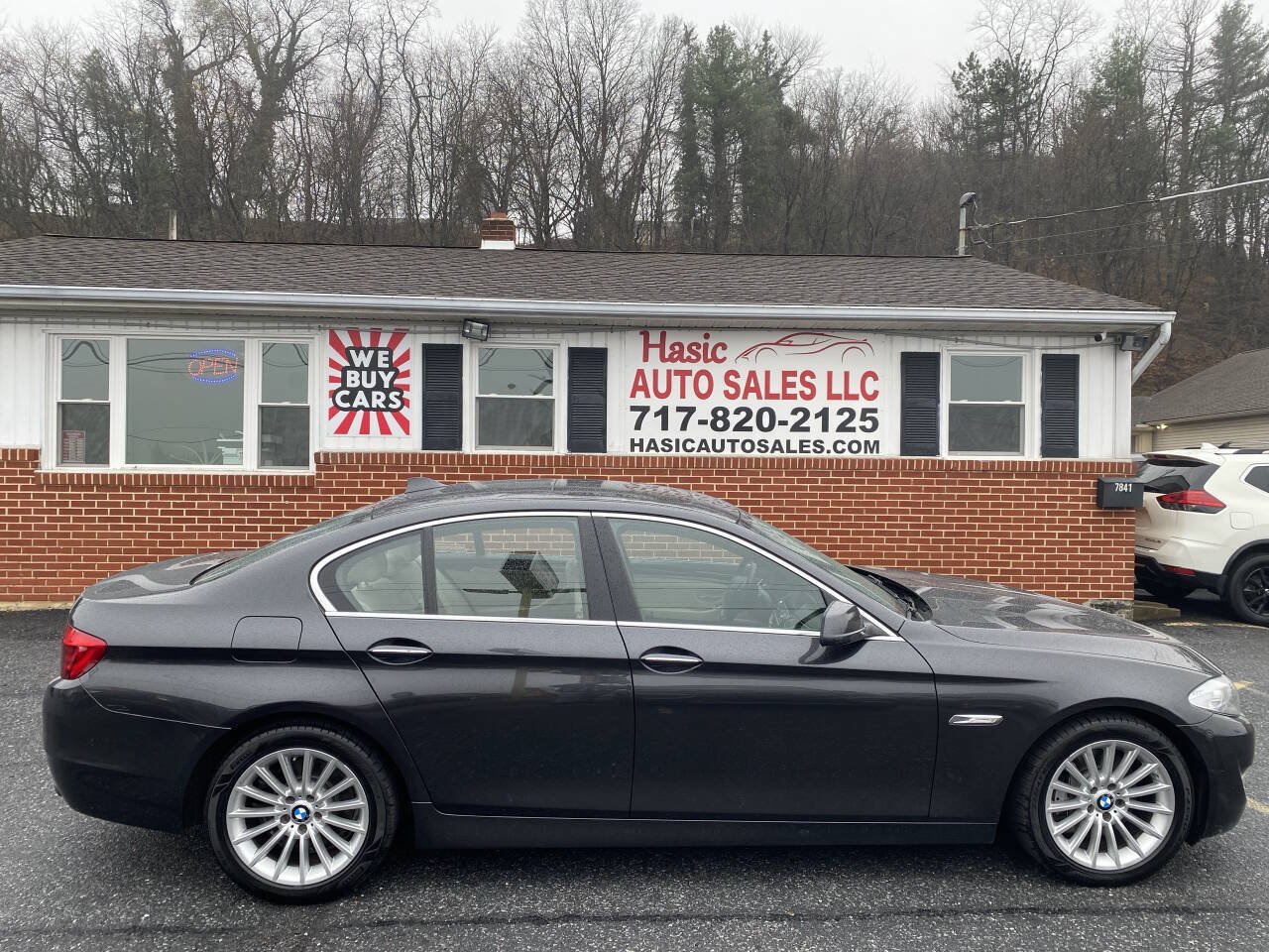 Used 2013 BMW 535i xDrive Sedan AWD/4WD image 3