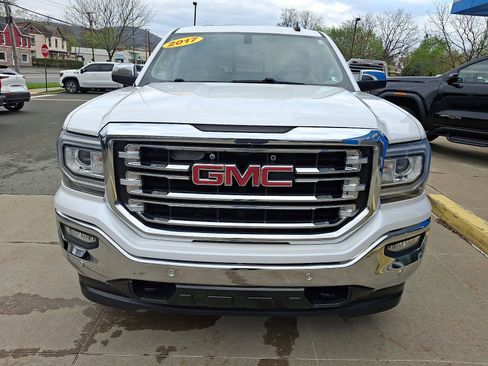 Used 2017 GMC Sierra 1500 SLT w/ SLT Premium Package image 2