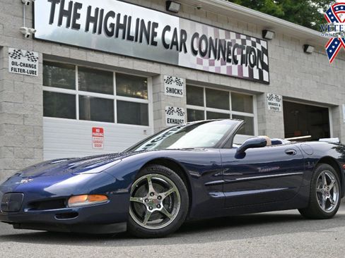 Used 2000 Chevrolet Corvette Convertible w/ Memory Pkg RWD image 1
