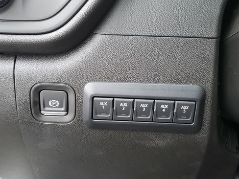 New 2025 GMC Sierra 3500 Pro w/ Convenience Package image 24