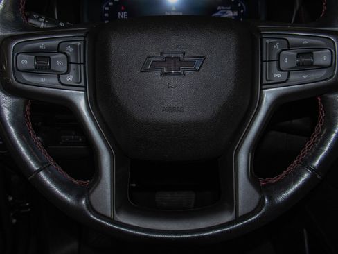 Used 2022 Chevrolet Suburban RST w/ Luxury Package image 11