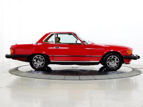 Used 1989 Mercedes-Benz 560 SL image 12