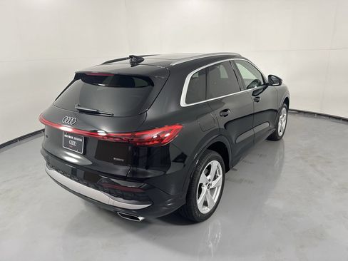 Used 2025 Audi Q5 Premium Plus w/ Premium Plus AWD/4WD image 37