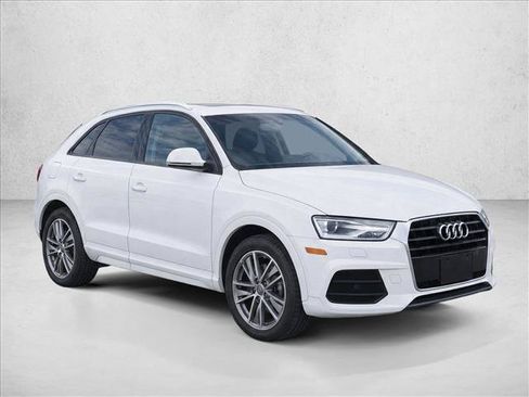 Used 2017 Audi Q3 2.0T Premium FWD image 3