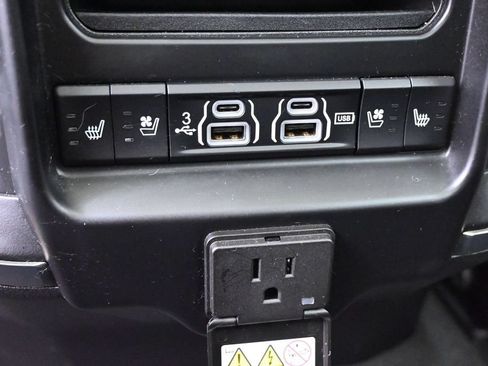 Used 2020 RAM 1500 Limited AWD/4WD image 35