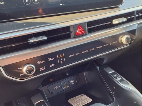 New 2026 Kia Sorento S image 5