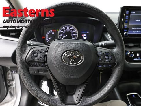 Used 2022 Toyota Corolla LE FWD image 10