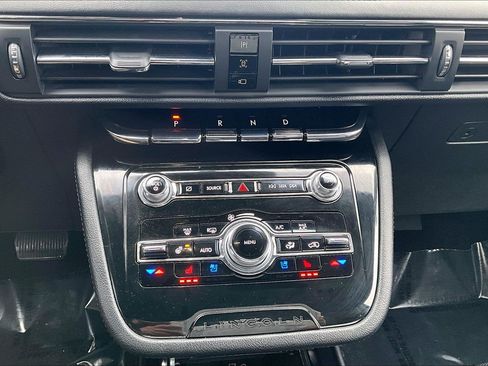 Used 2022 Lincoln Corsair Reserve w/ Sport Package image 15