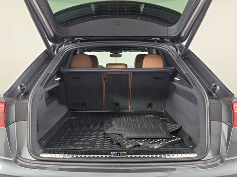 New 2026 Audi Q8 Premium Plus AWD/4WD image 9