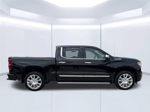 Used 2026 Chevrolet Silverado 1500 High Country AWD/4WD image 9