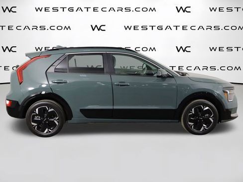 Used 2023 Kia Niro Wind FWD image 47