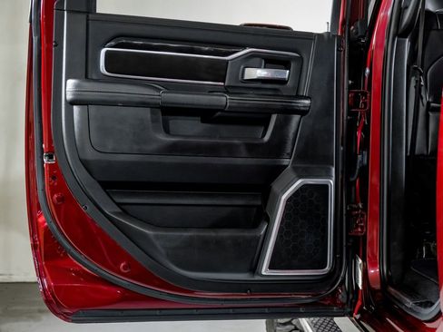 Used 2019 RAM 3500 Laramie image 37