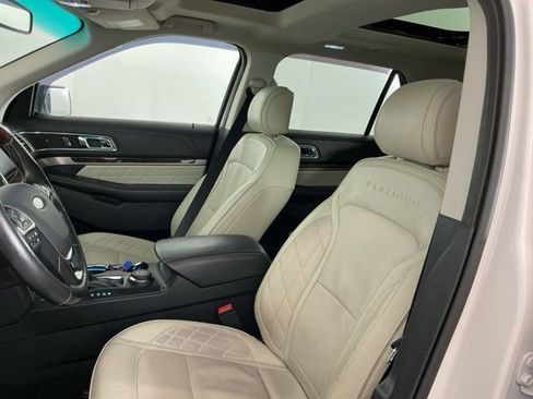 Used 2016 Ford Explorer Platinum AWD/4WD image 16