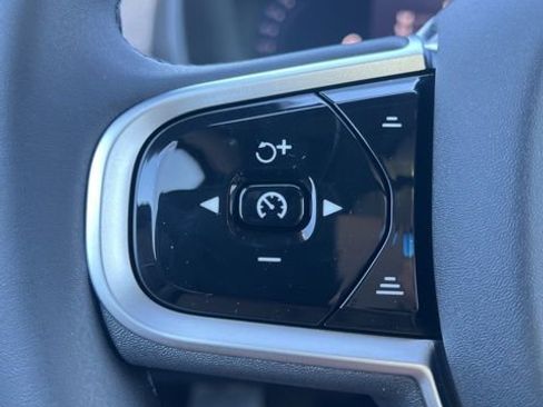 New 2026 Volvo XC90 B6 Plus w/ Protection Package Premier image 13