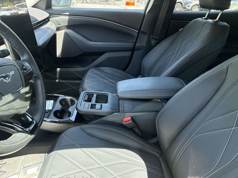 Used 2025 Ford Mustang Mach-E Select w/ Comfort Package Lite image 25