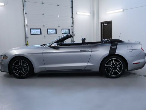 Used 2021 Ford Mustang Premium RWD image 4